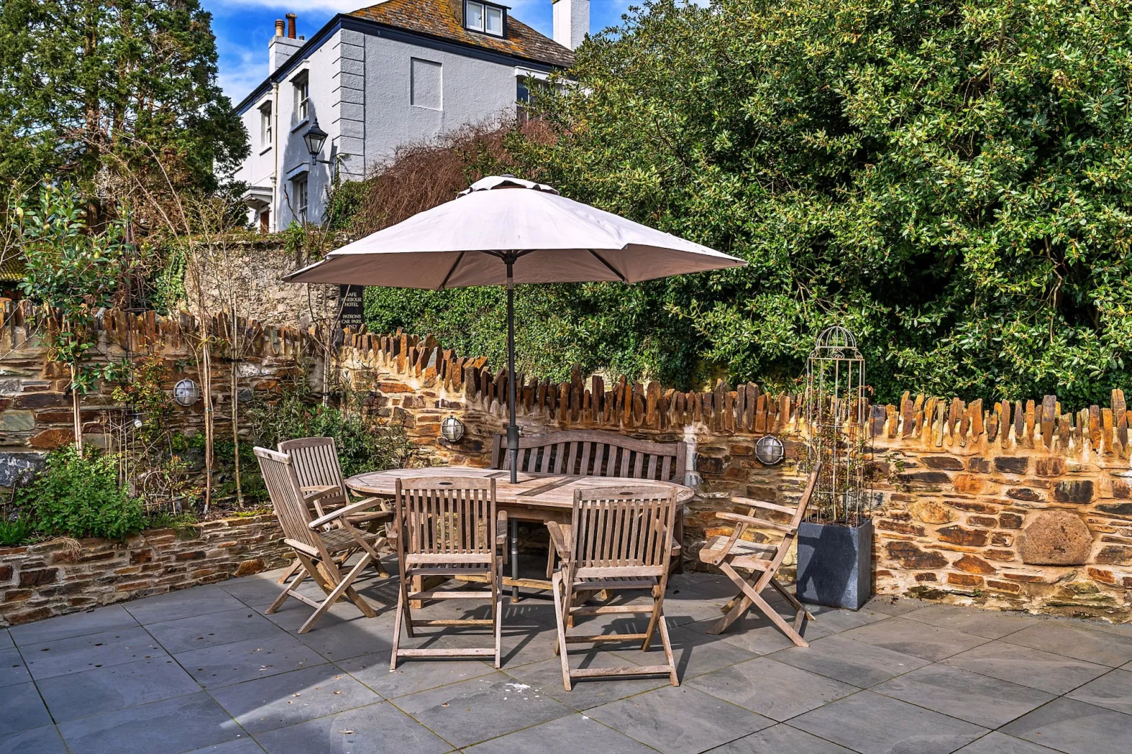 Potters Cottage-Outdoor