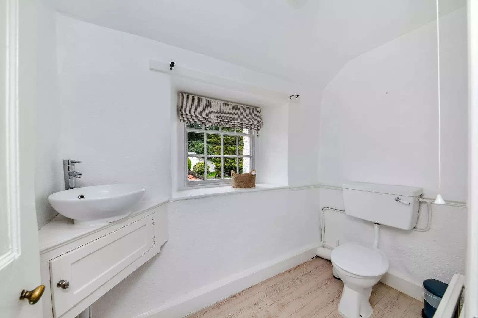Low Green Cottage-Bathroom