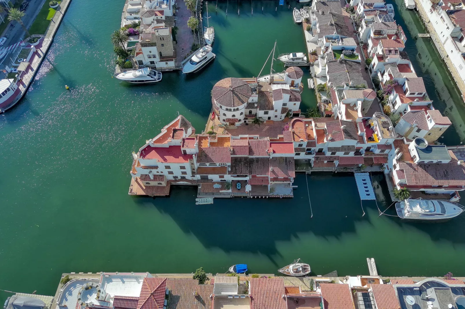 ISLA CARTAGO 49 Empuriabrava-Areas summer 20km