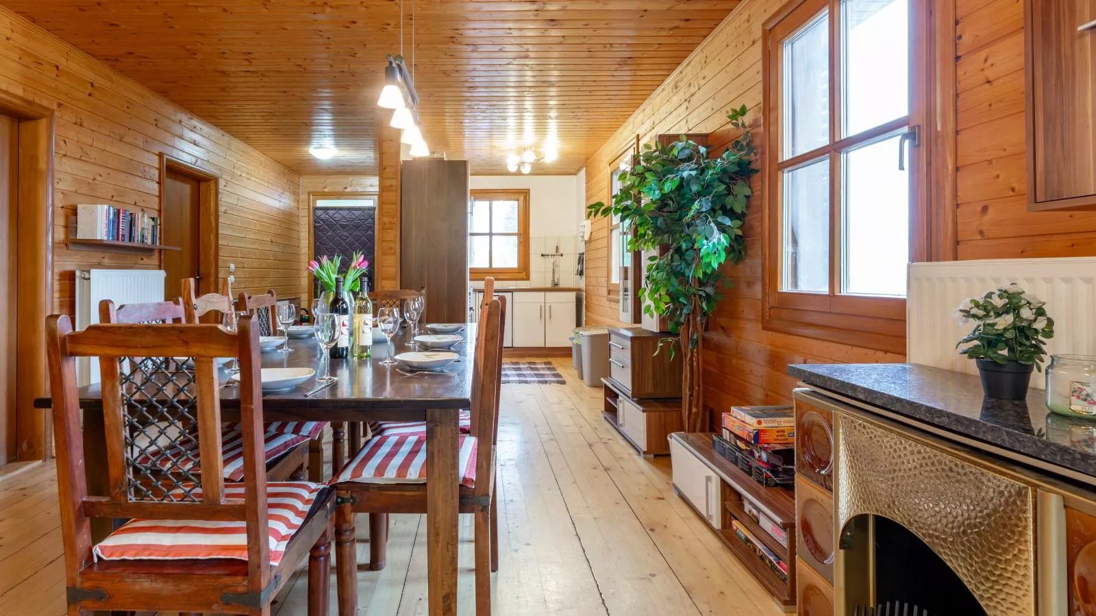 Karawankenpanorama-Dining room