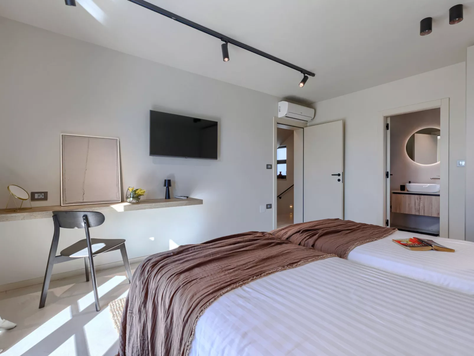 Casa Minda-Inside