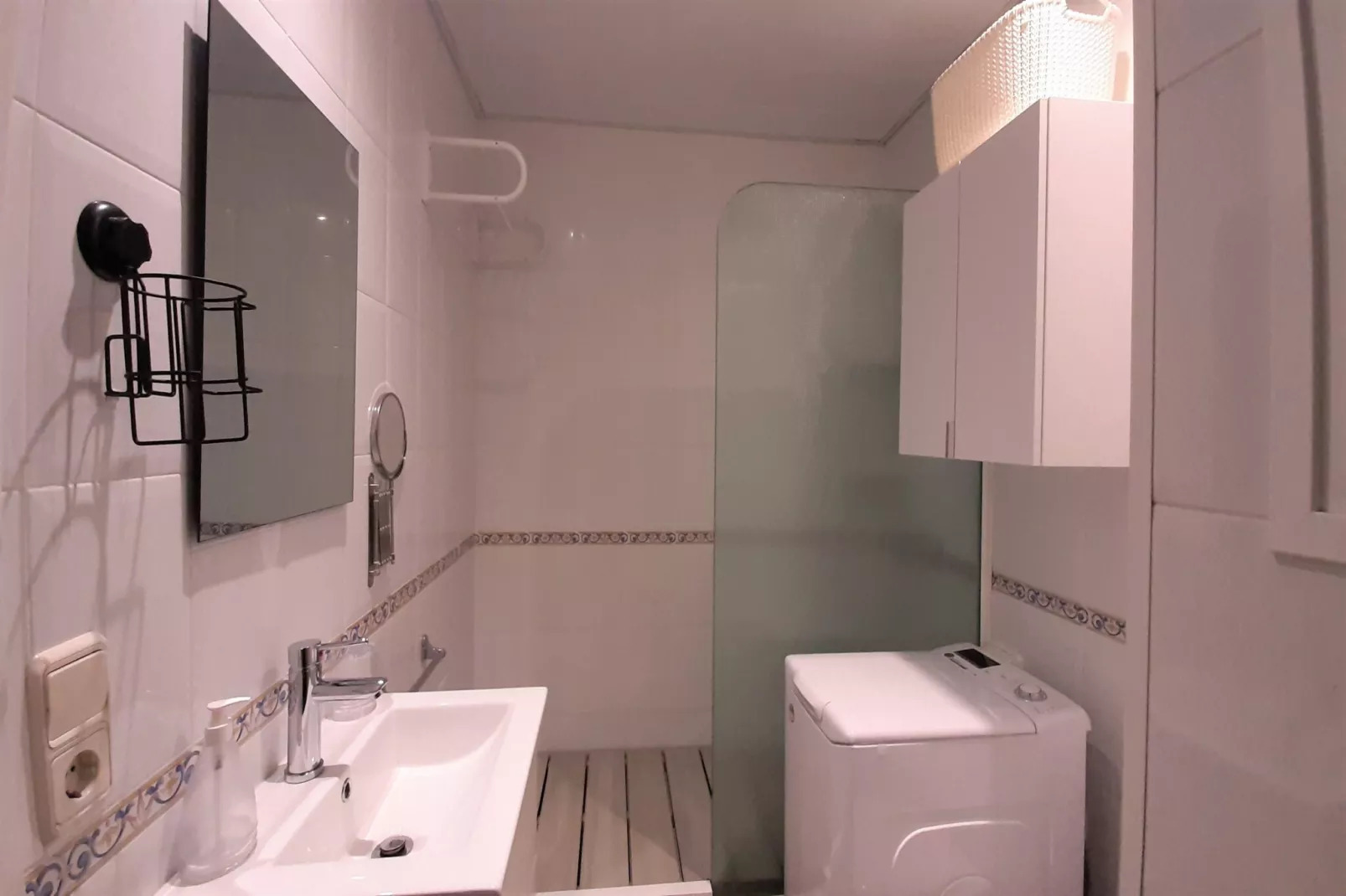 Costa Brava E-3-Badezimmer