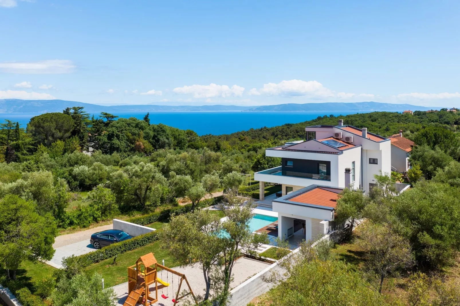 Luxurious Villa Laurea-Outdoor
