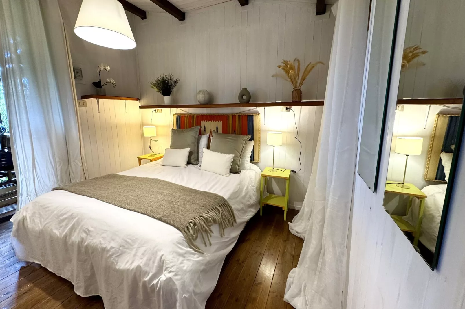 Villa Castelbuono-Bedroom
