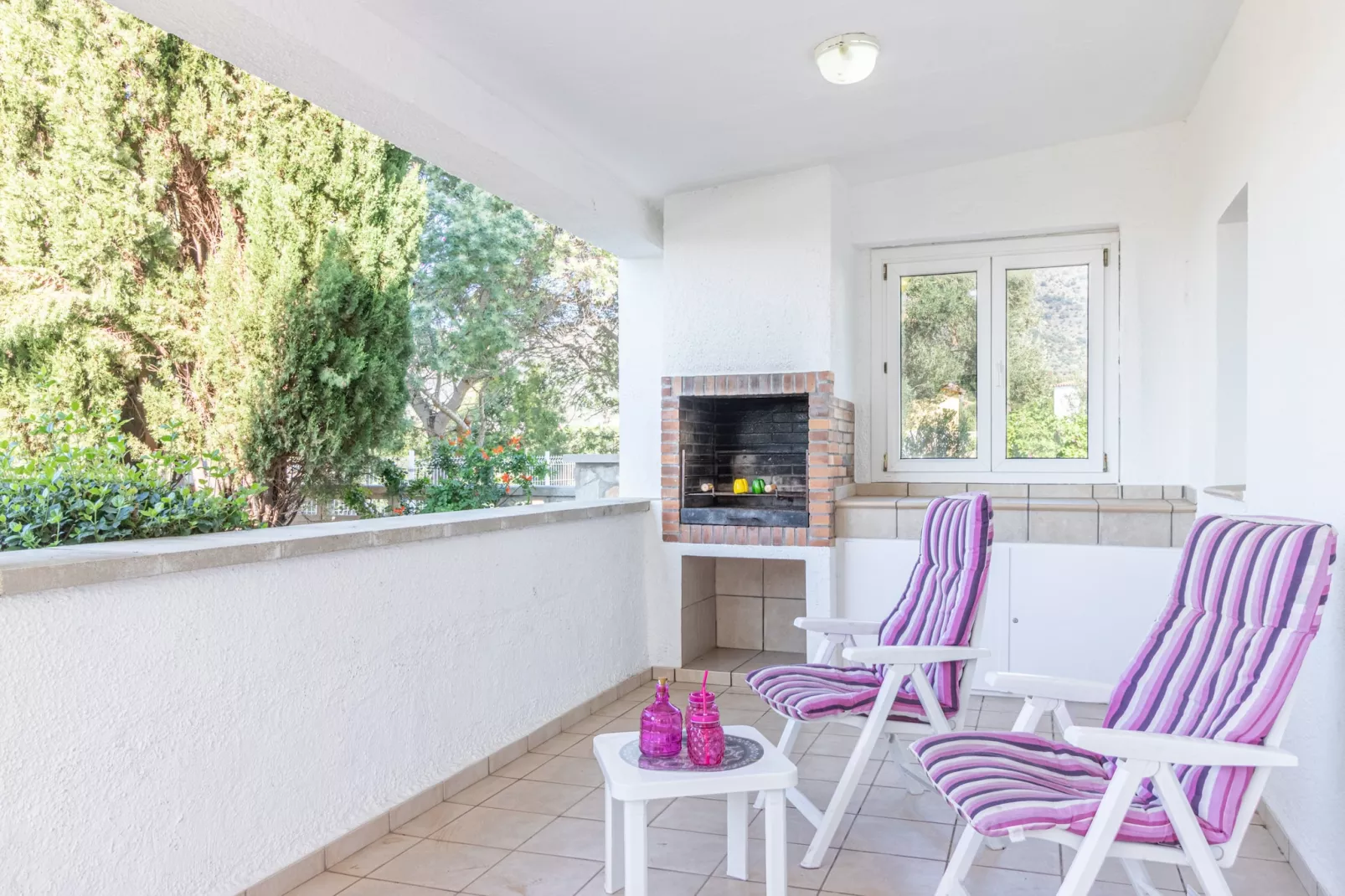 2029-GRECS 39-Terrasse