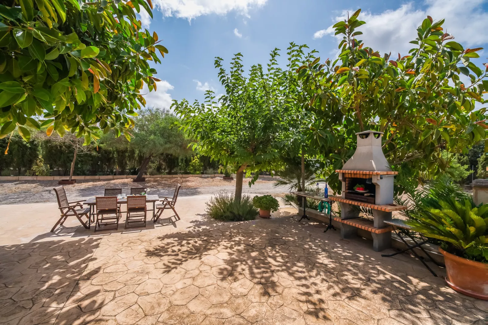 Es Sementaret-Terrace