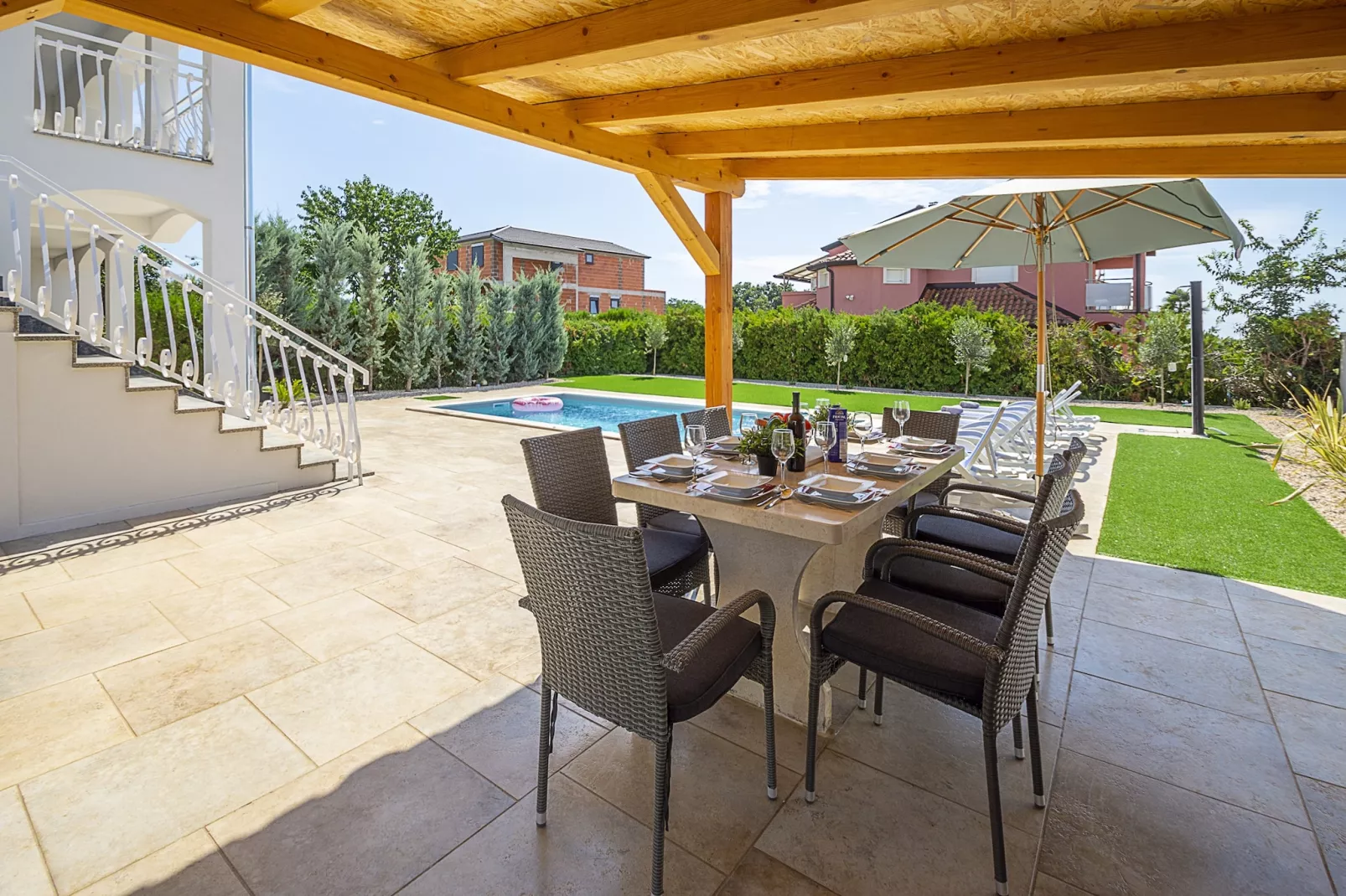 Villa Susanne with Private Pool-Terrasse