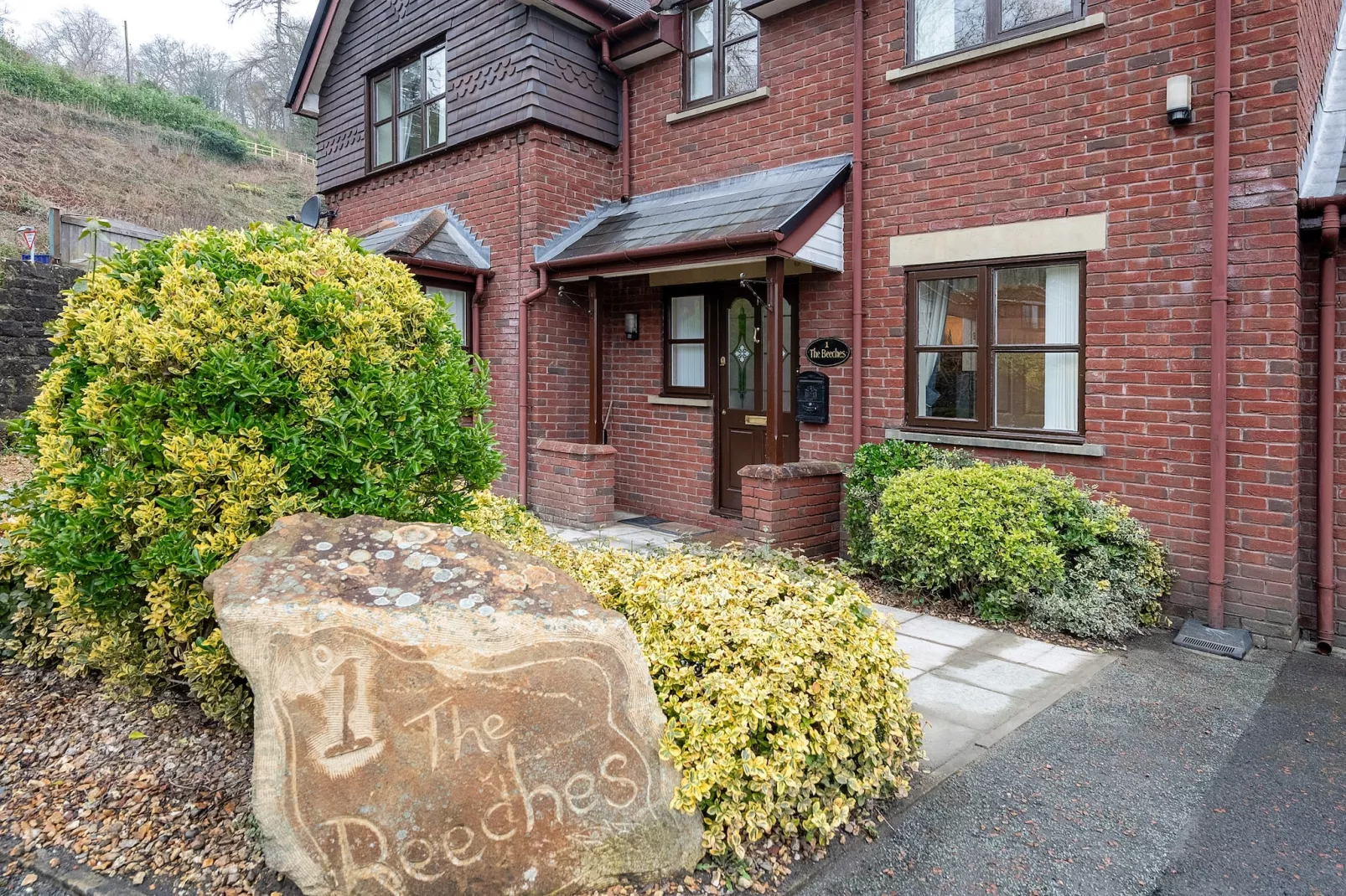 The Beeches-Outdoor