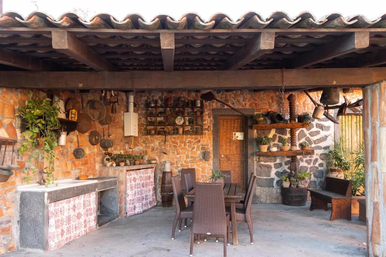 Holiday home Castiglione di Sicilia-Villa Jelú ex Villa Maria-Balcon-terrasse