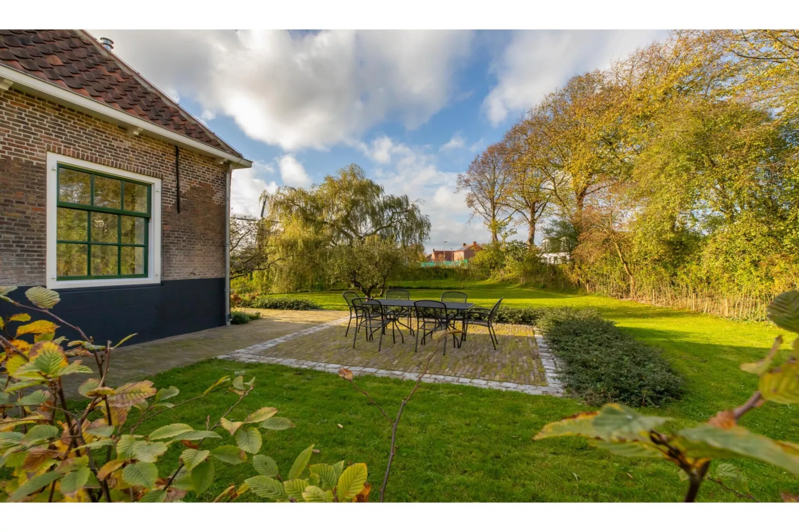 Vakantiehuis 'Boerderij Molenhof' - Stationsweg 5  Heinkenszand-Gardens summer