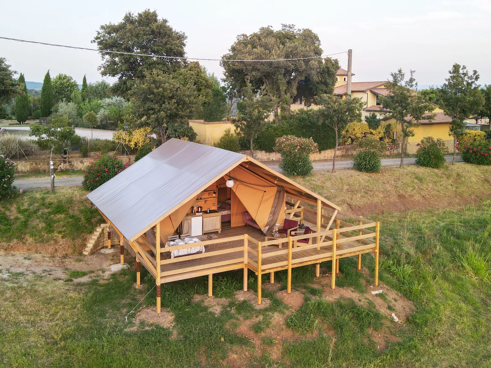 Glampingtent Zeus-Draußen
