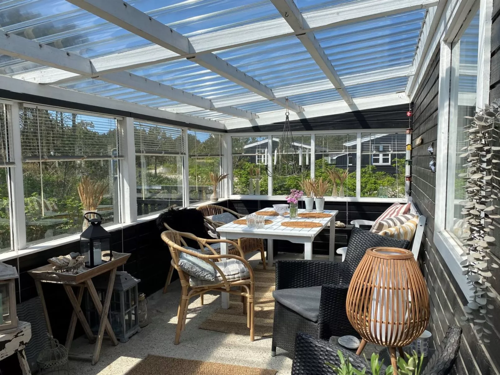 "Hjort" - 1.2km from the sea-Inside