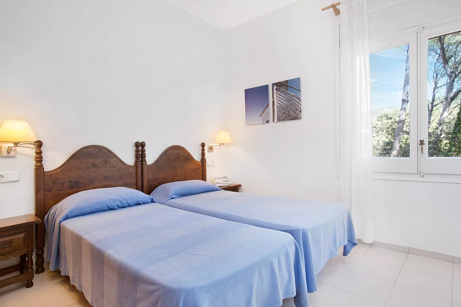 Carena Pl-Bedroom