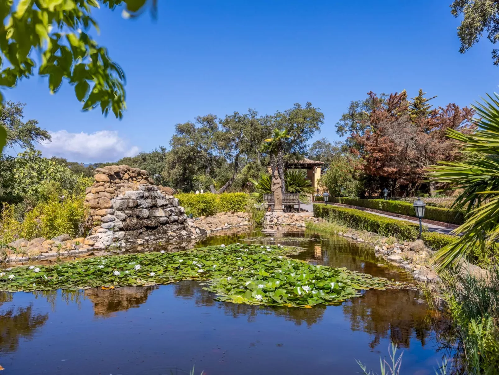 Villa Serena-Outside
