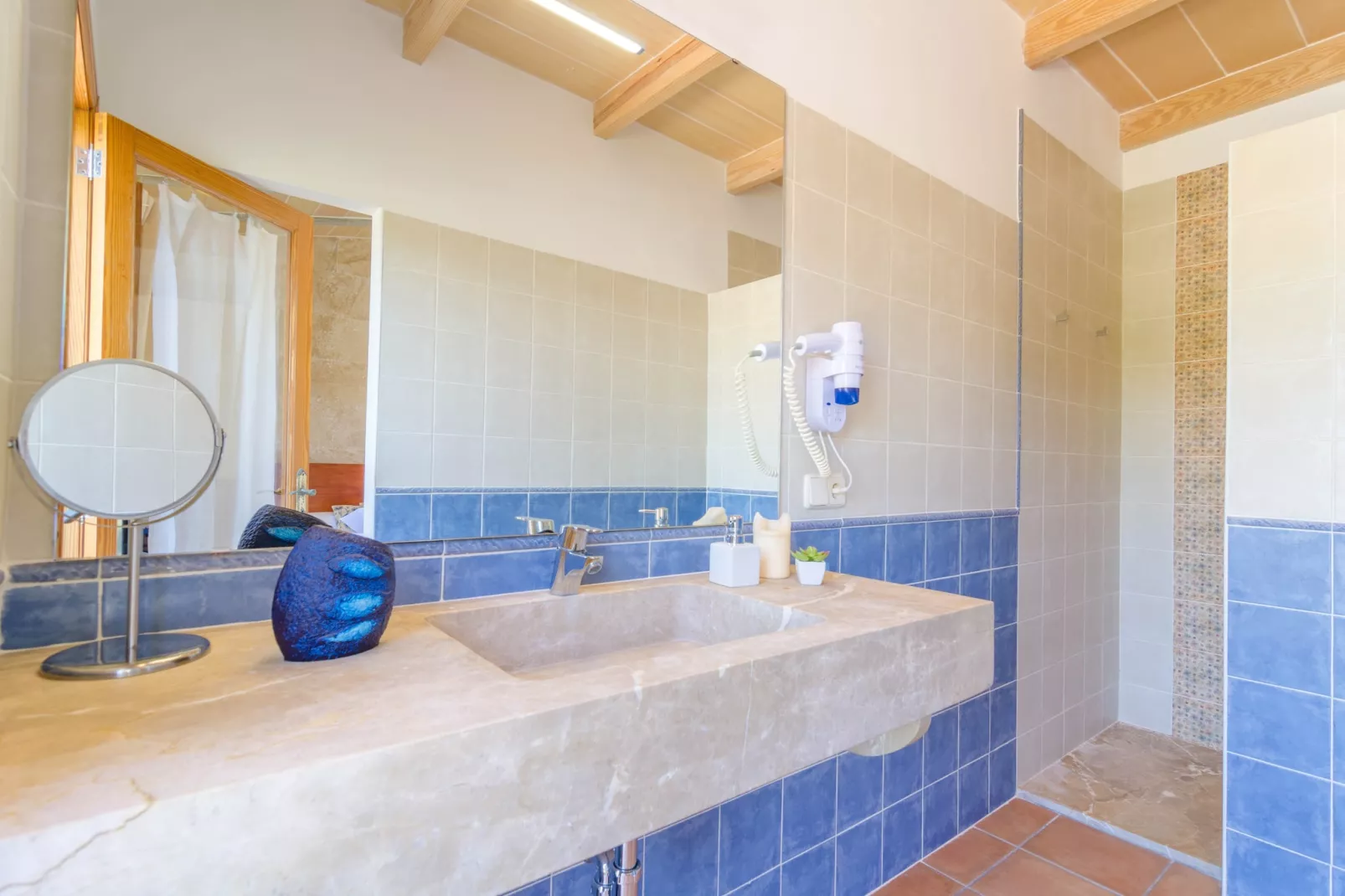 Finca Son Colom-Badezimmer
