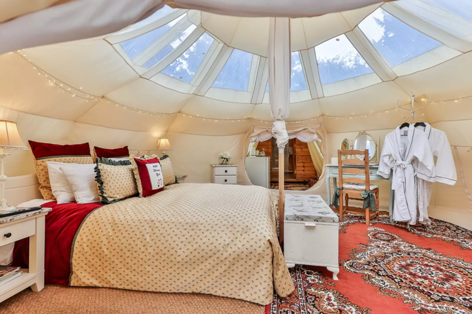 Walcot Hall-Bedroom