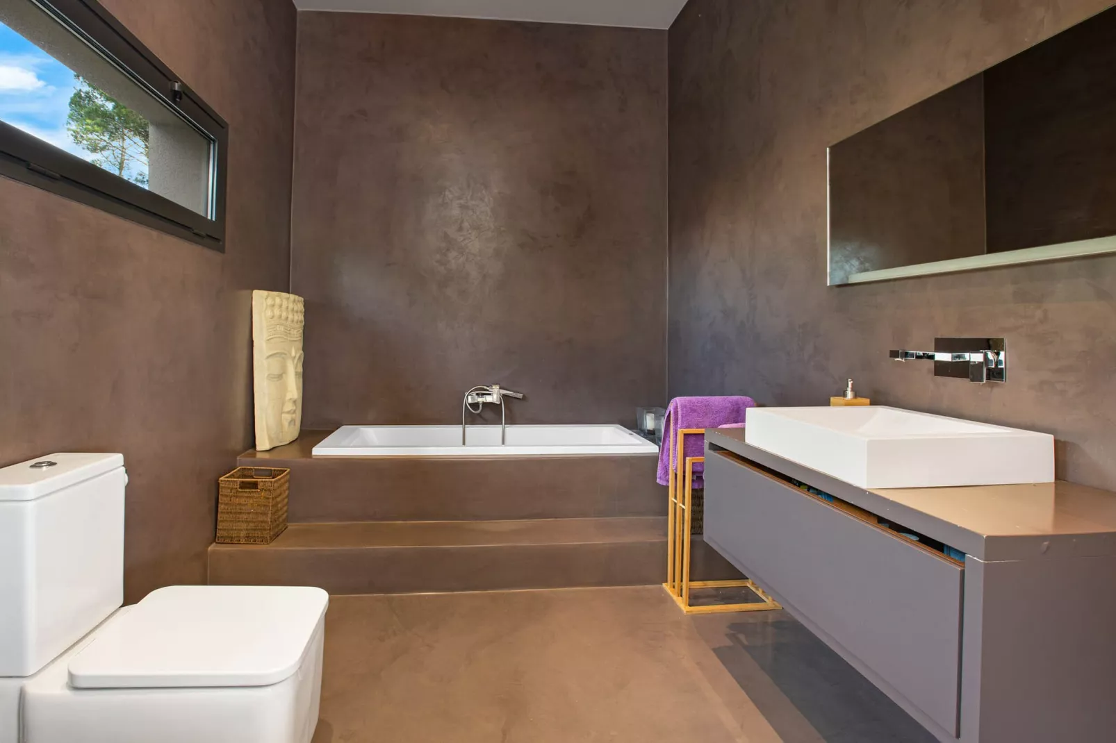 Castanyer-Bathroom