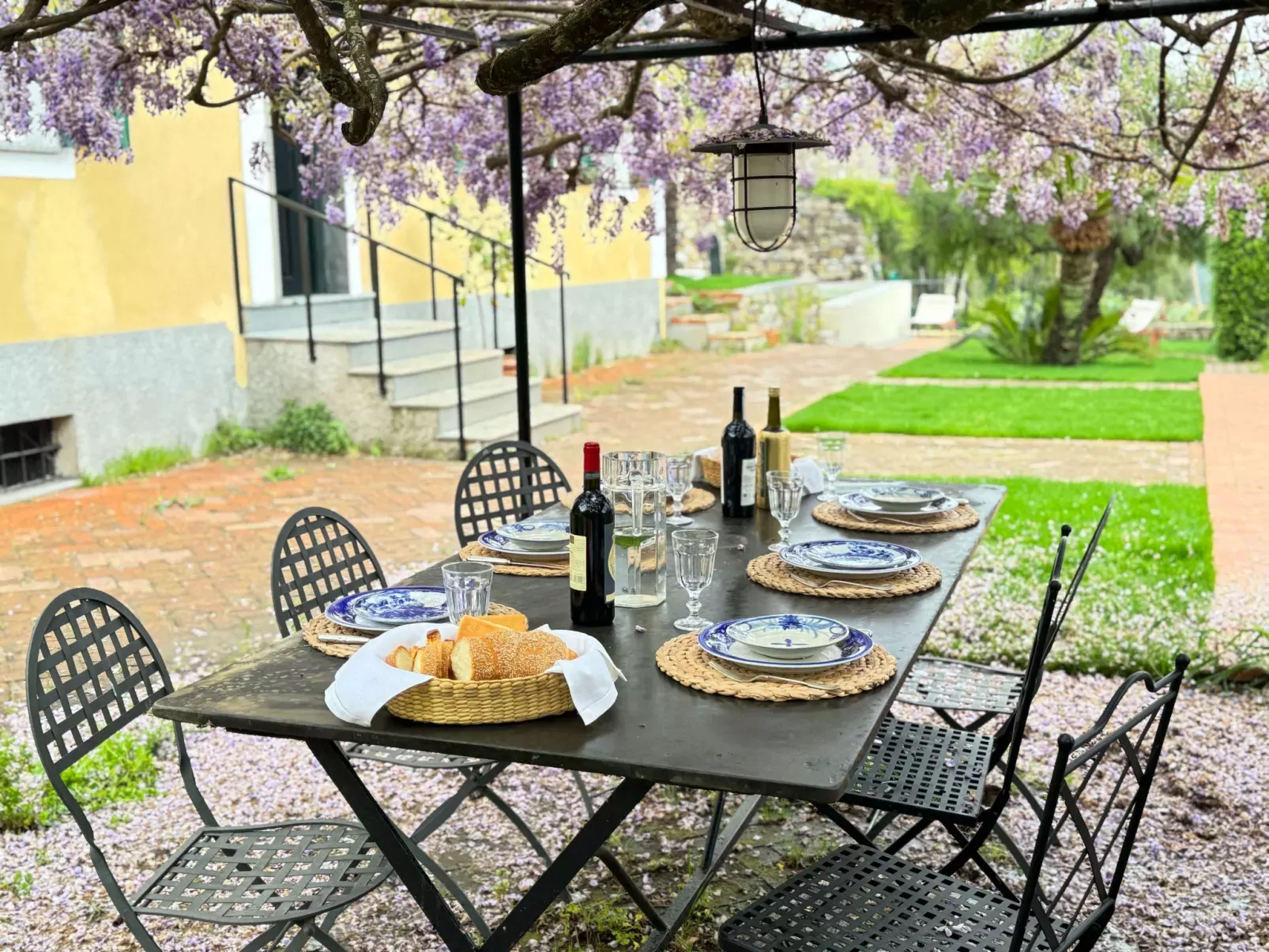 La Vigna-Outside