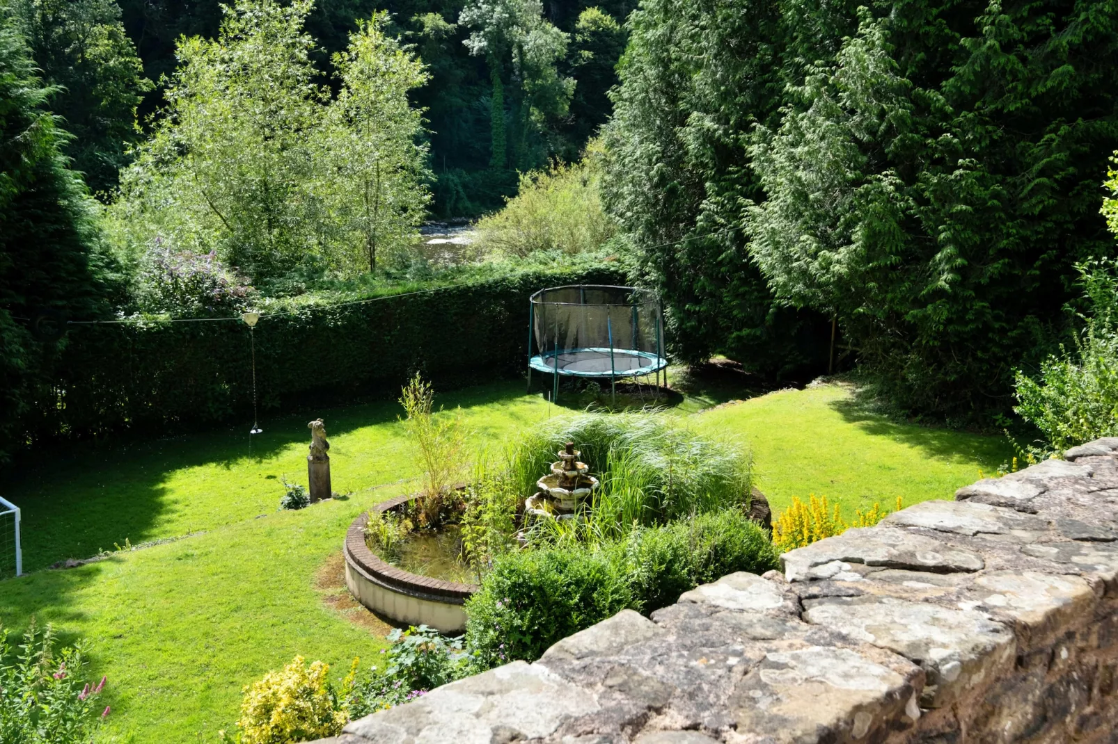 Riversdale Lodge-Gardens summer