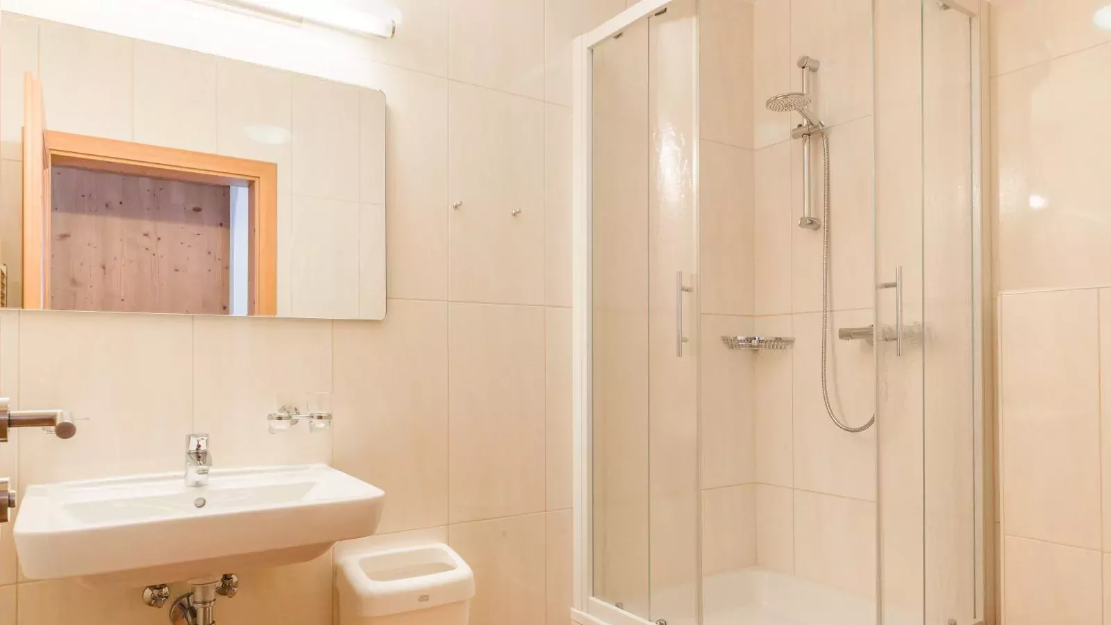Next To The Ski Lift A 3 und A 4-Salle de bain