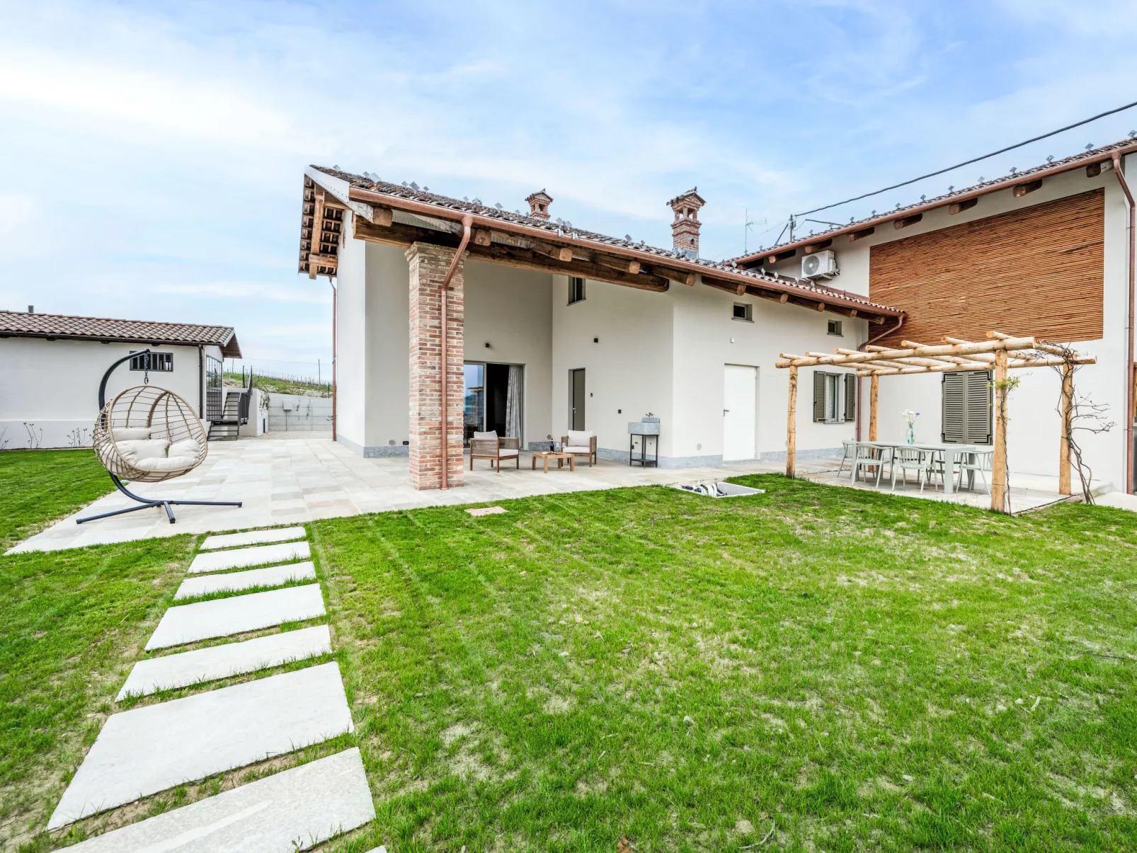 Cascina Luscai-Draußen