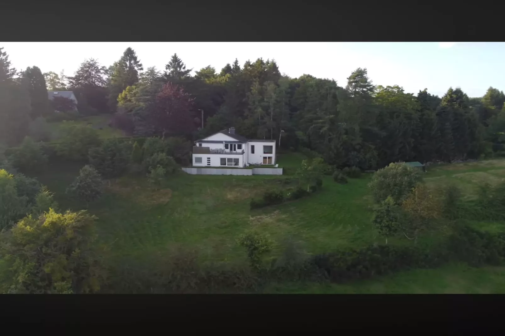 Schöne freistehende Villa mit Sauna in Érezée-Gebiete Sommer 1 km