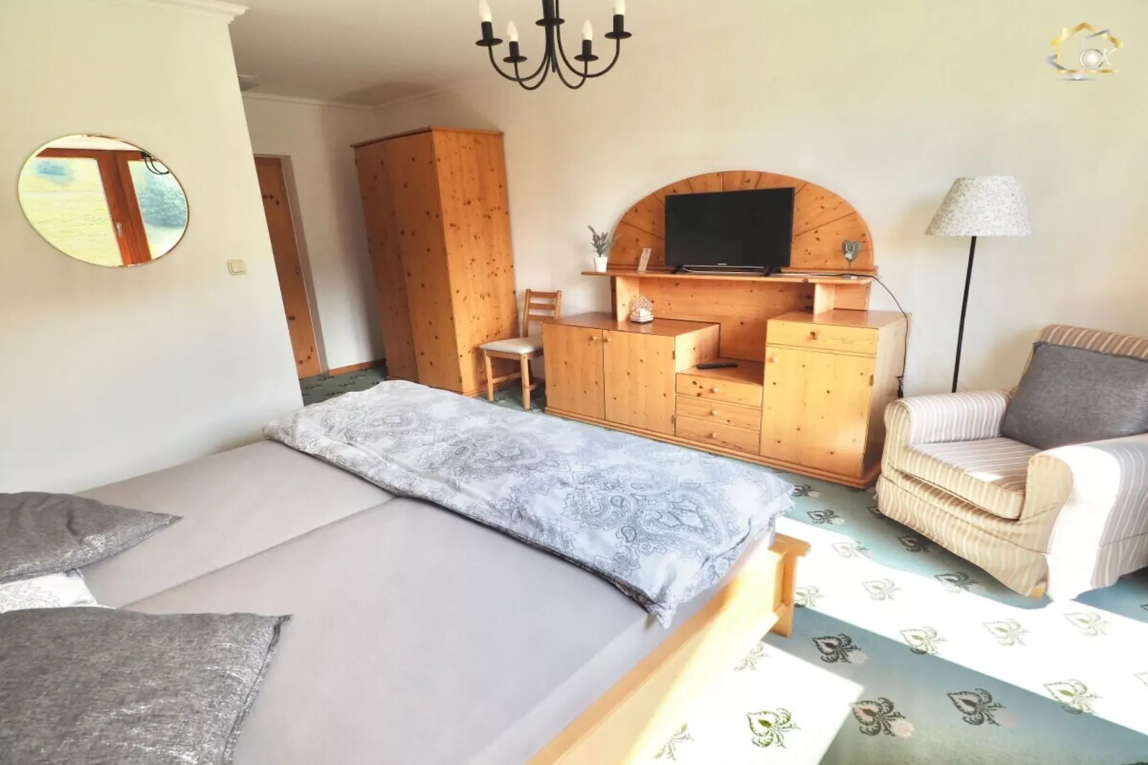 526877-Schlafzimmer