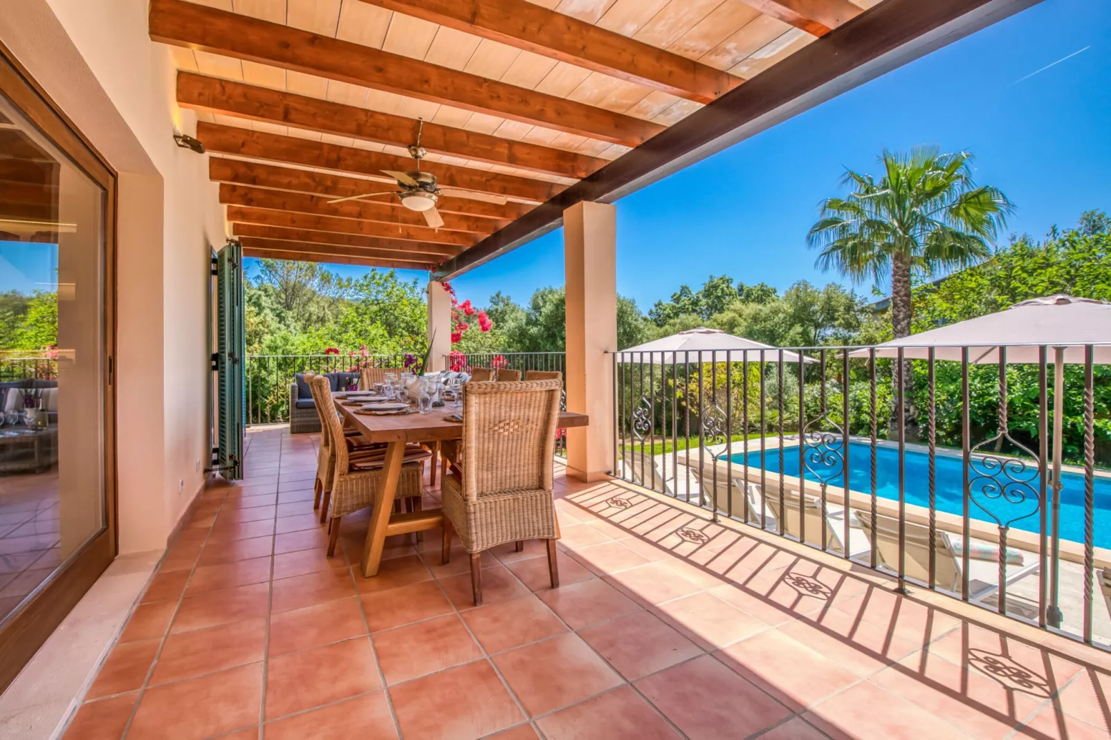 Villa Flores-Terrace