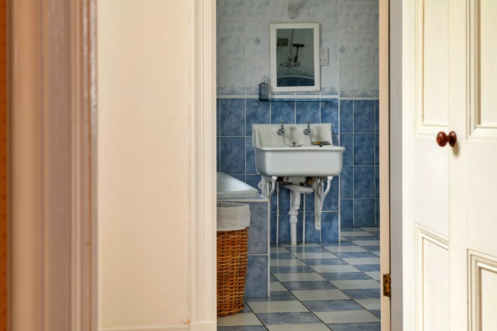 Clift Hill-Bathroom