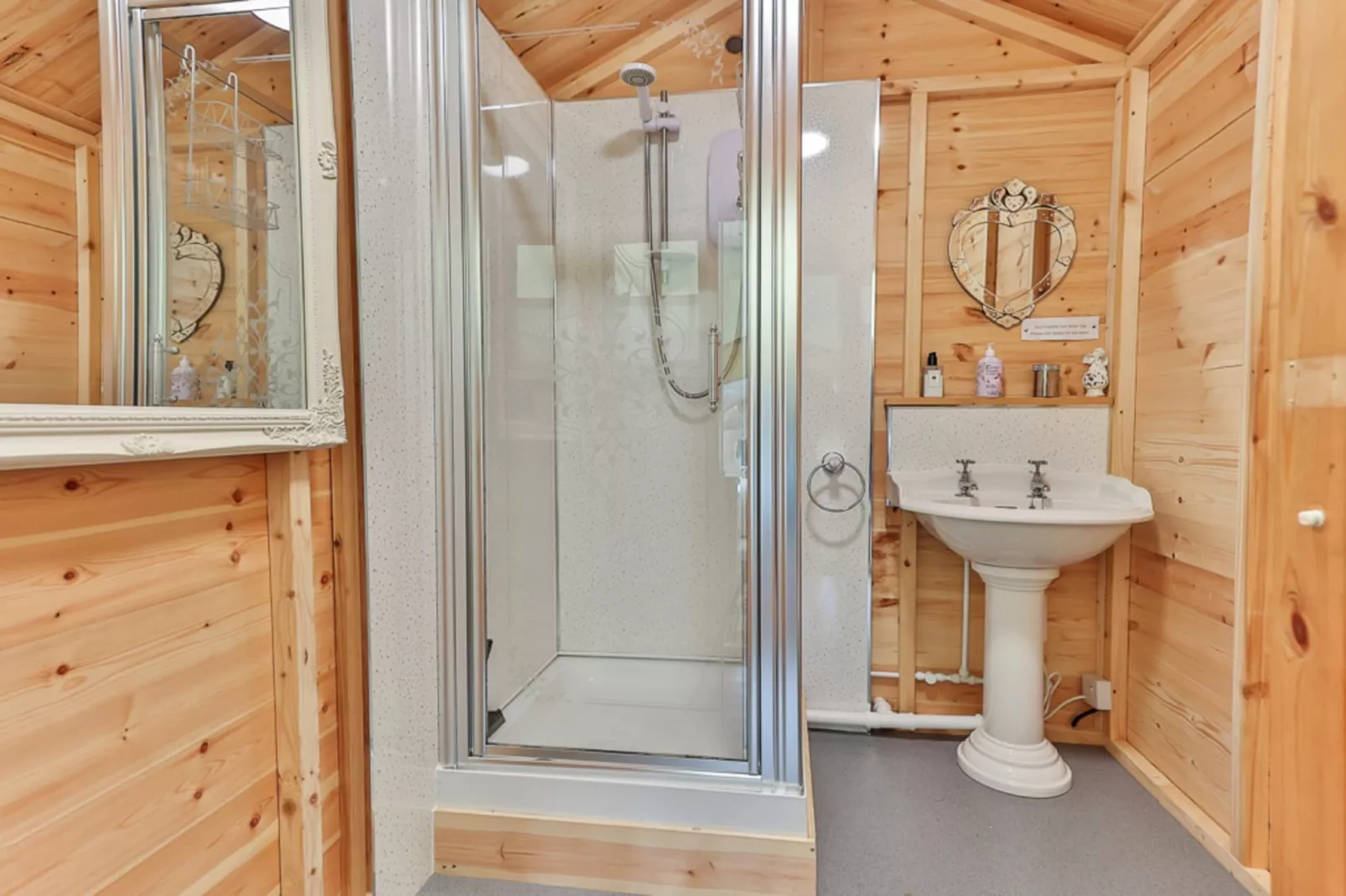 Walcot Hall-Bathroom