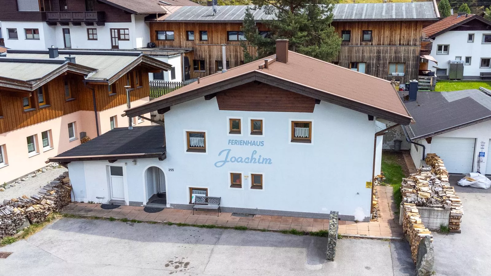Haus Joachim-Exterior summer