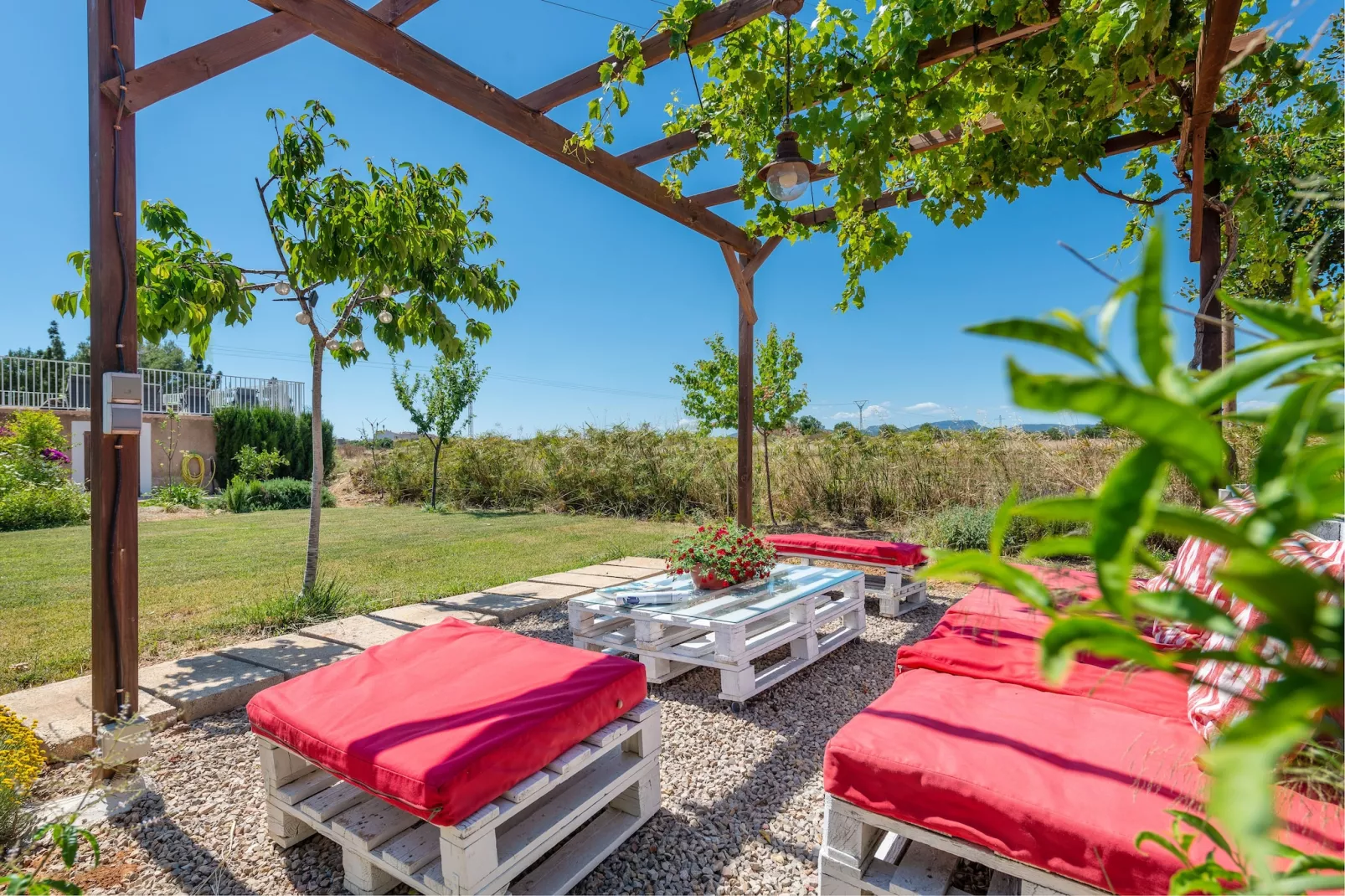 Ses Barreres-Gardens summer