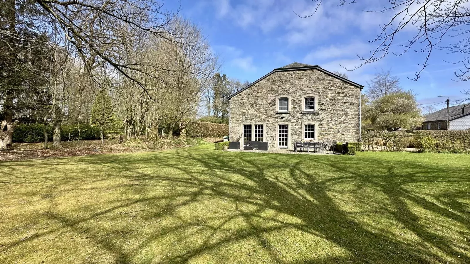 Le Clos du Parc-Exterior summer