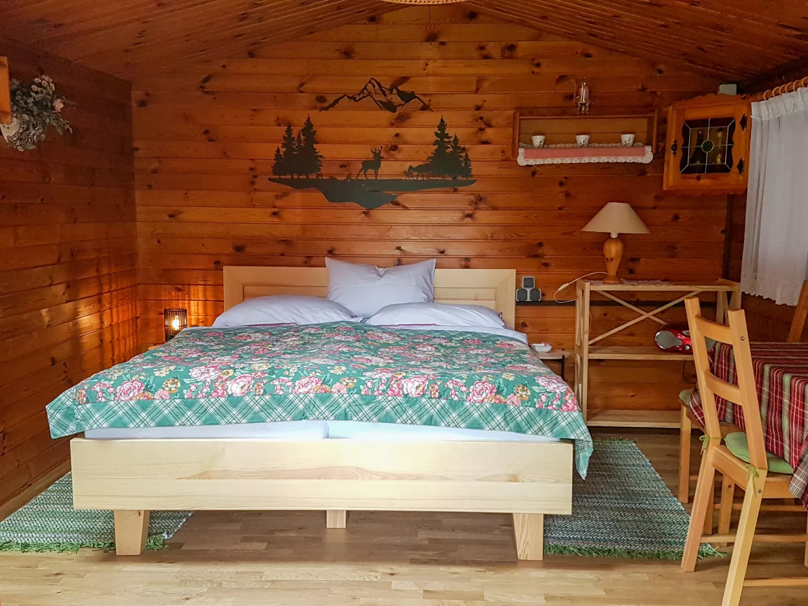 Saurachberghütte-Inside