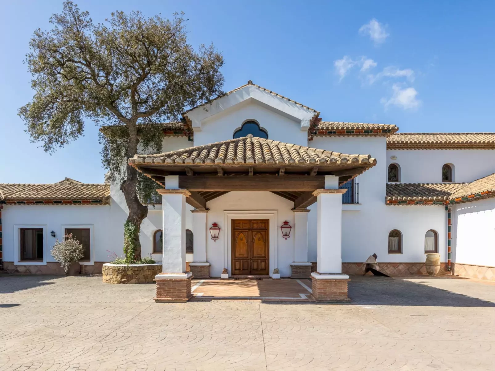 Villa Serena-Outside