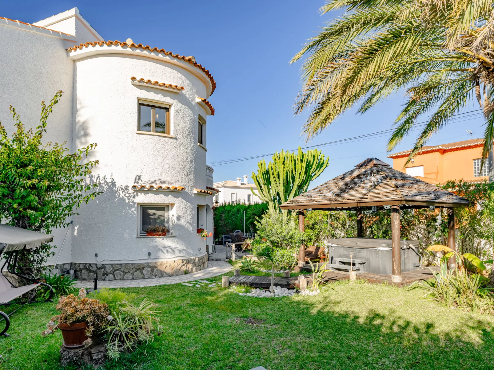 Villa Yakamoz-Outside