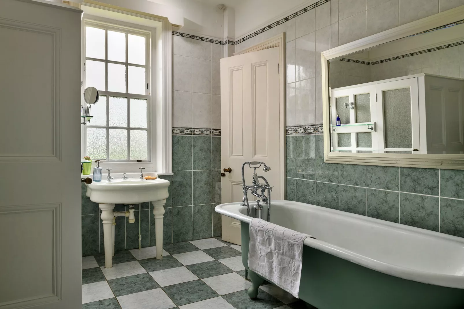 Clift Hill-Bathroom