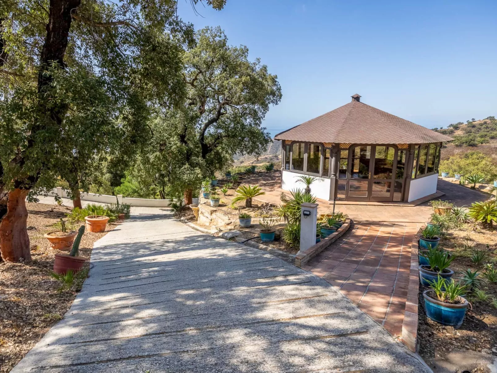 Villa Serena-Outside