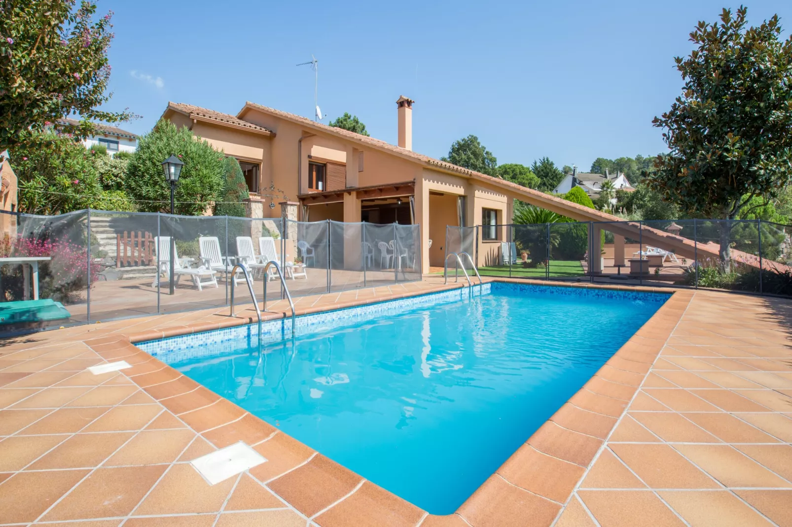 Cipresos 14pax-Gebiete Sommer 1 km