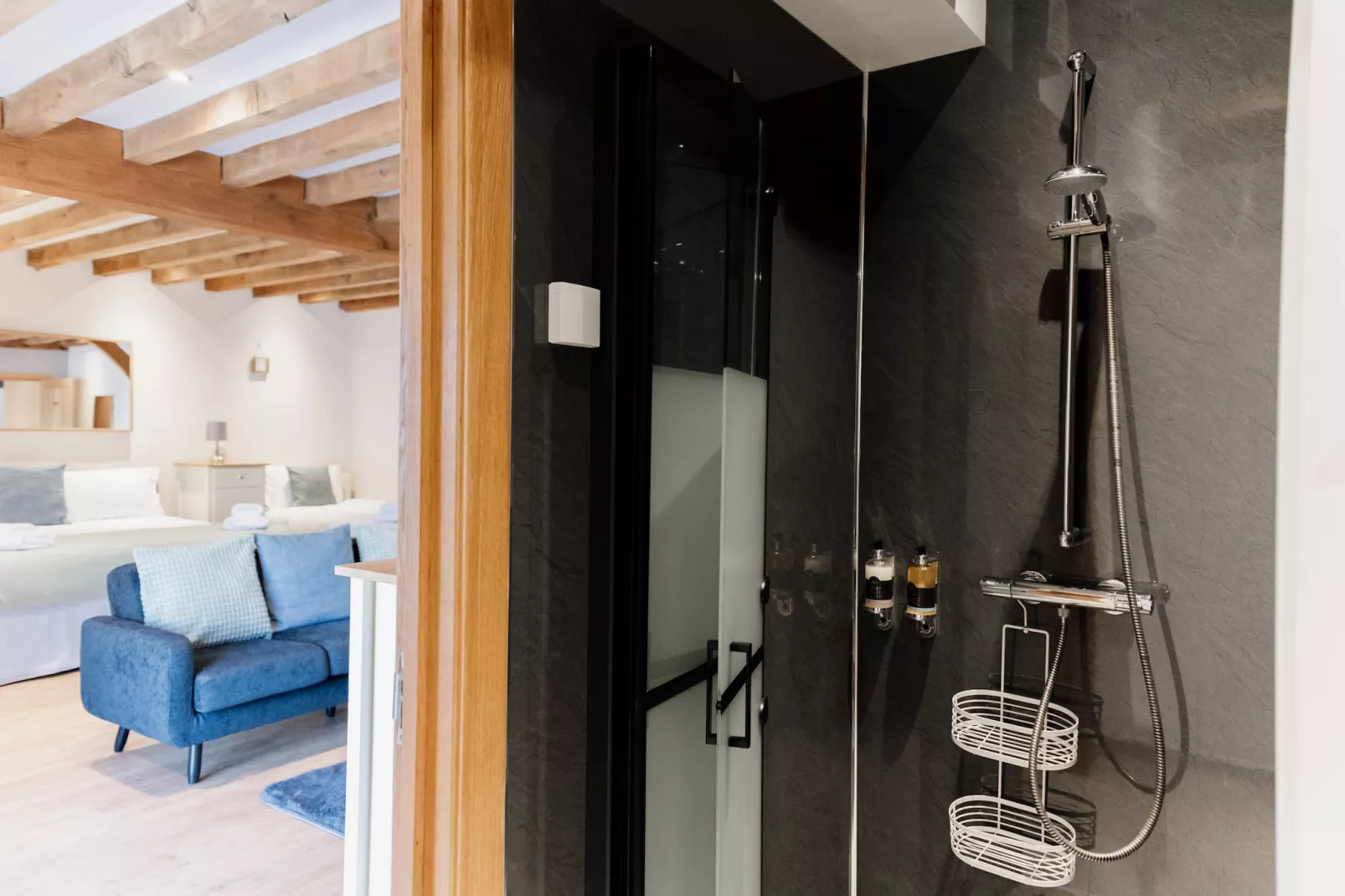 The Welsh Barn-Bathroom