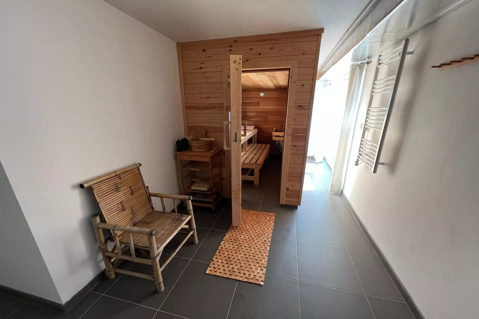 Schöne freistehende Villa mit Sauna in Érezée-Wellness