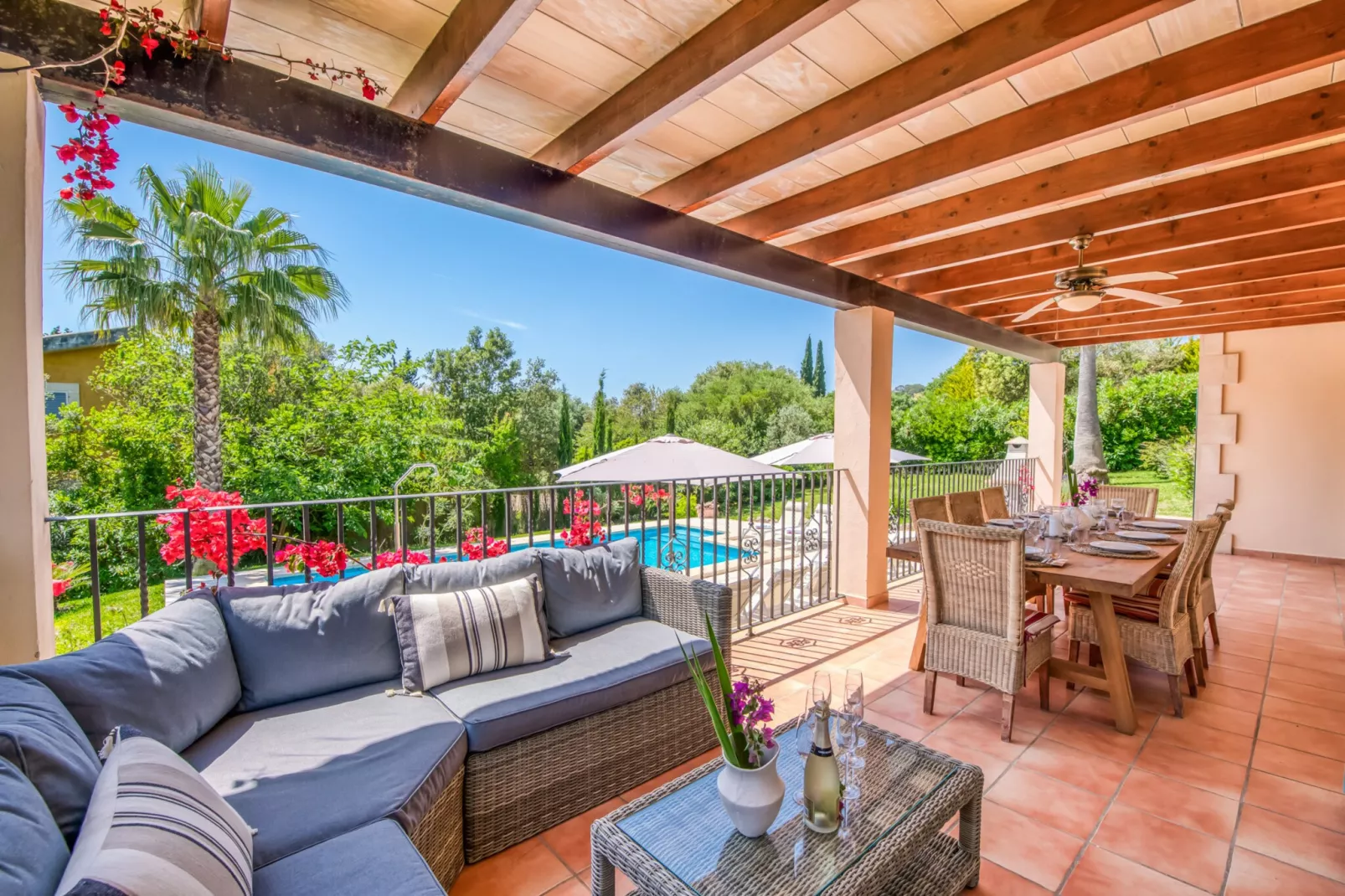 Villa Flores-Terrace