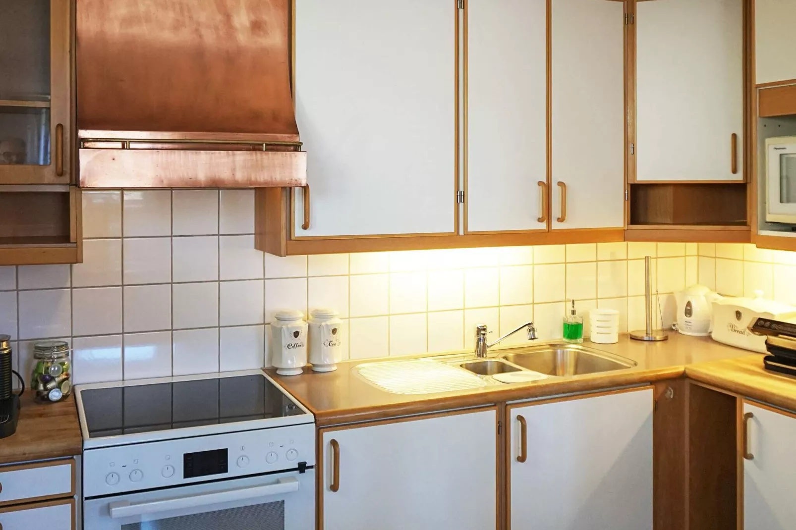 4 person holiday home in HÄLLEVADSHOLM-By Traum