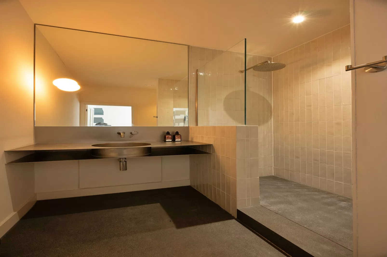 ARC Peaks-Bathroom