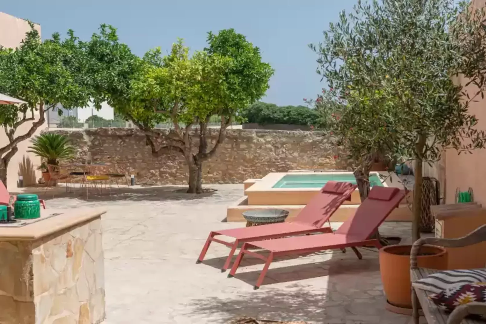 Can Respira-Terrace balcony