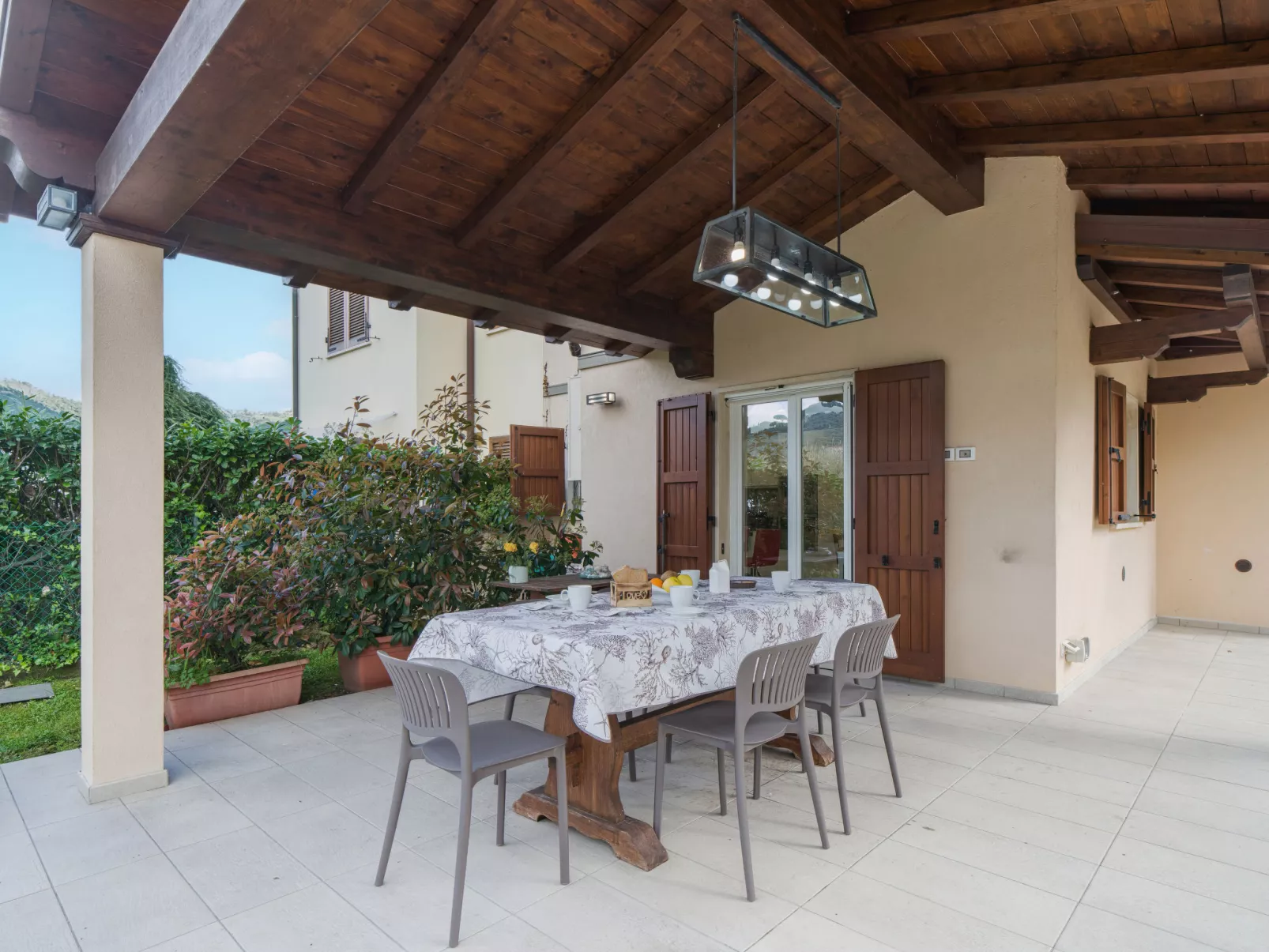 Villa Pardini-Outside