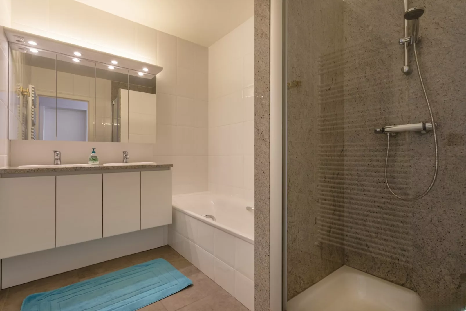 Molenhof 0102-Bathroom