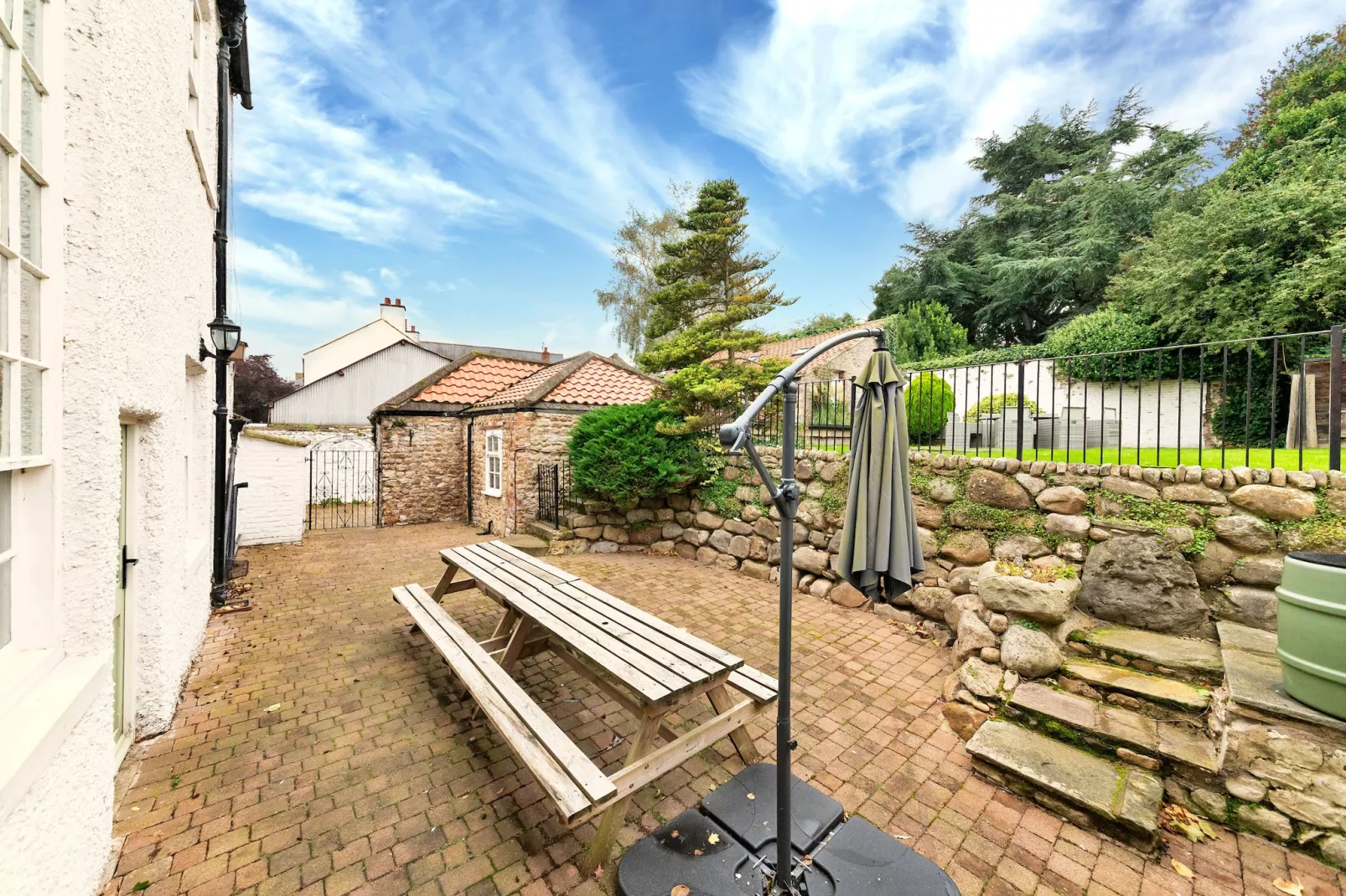 Low Green Cottage-Outdoor