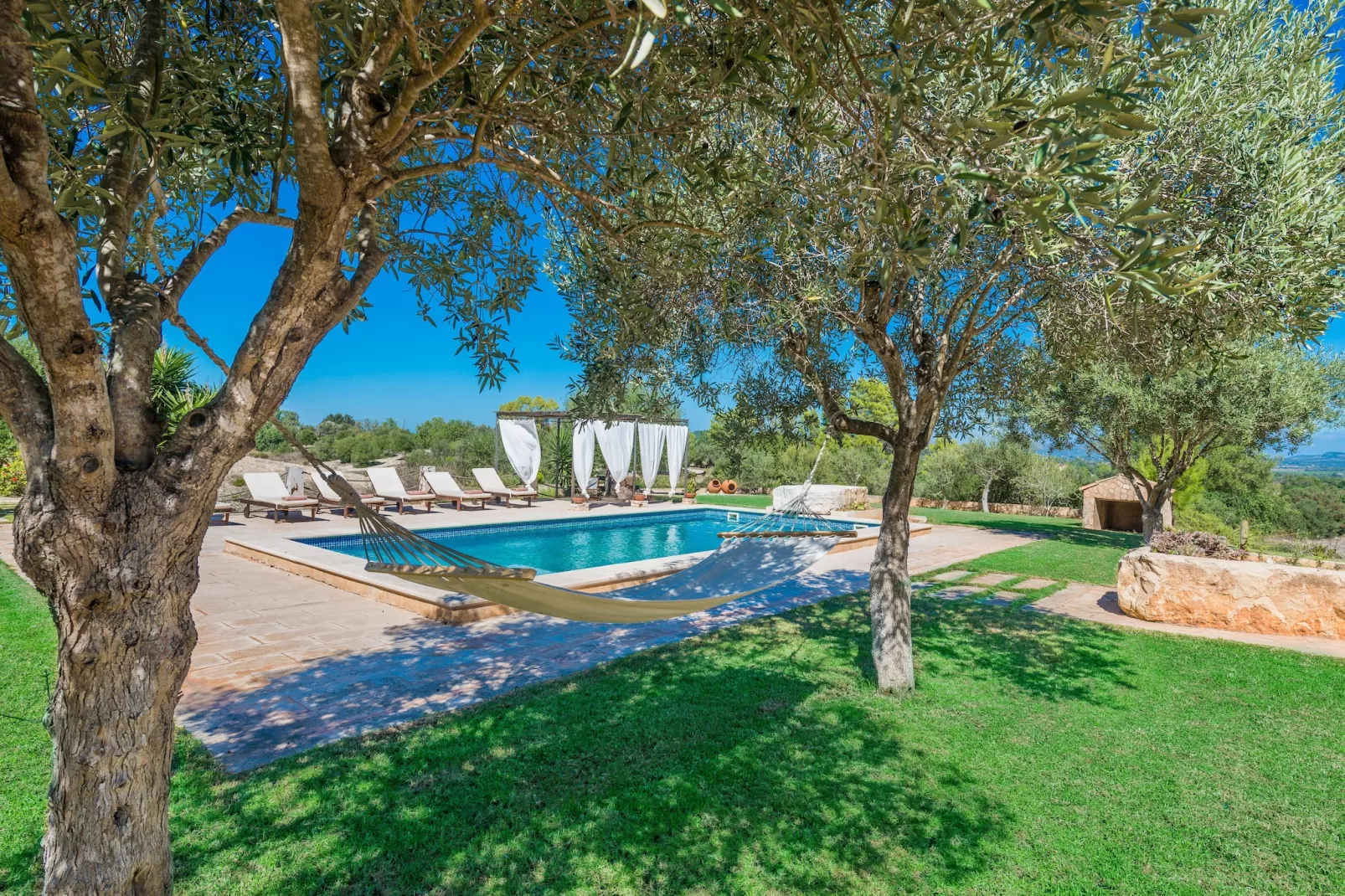 Finca Son Colom-Gärten Sommer