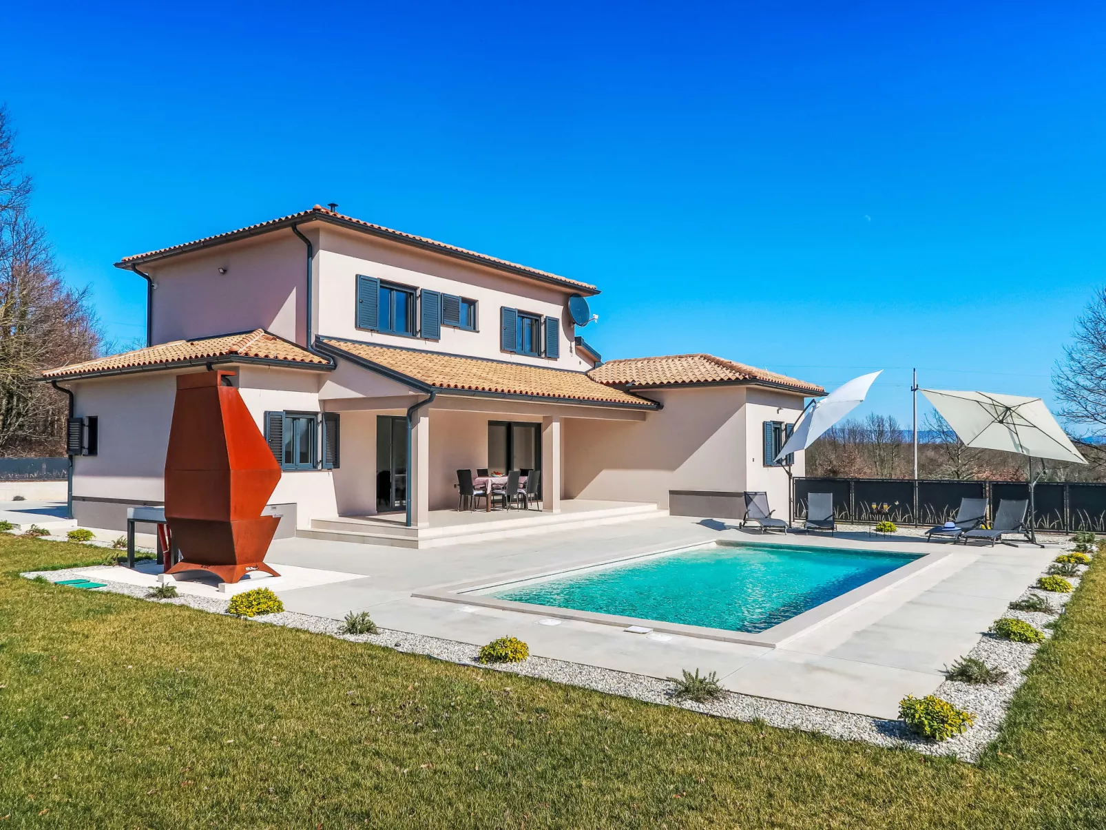 Villa Temelia-Outside